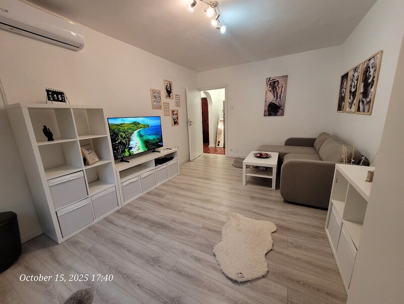 Tineretului parter, 1984