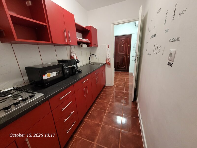 Tineretului parter, 1984